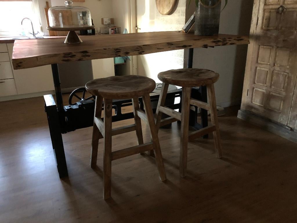 UNIEK EN HEEL FRAAI IS DEZE BOOMSTAMTAFEL MET, Overige houtsoorten, Vijf personen of meer, 150 tot 200 cm, Rechthoekig