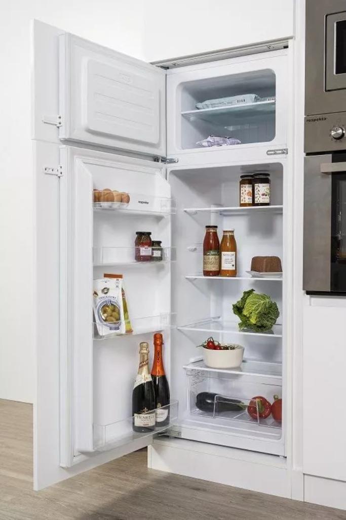 •	Réfrigérateur-congélateur combiné encastrable, 200 litres ou plus, Enlèvement, Neuf, Avec compartiment congélateur