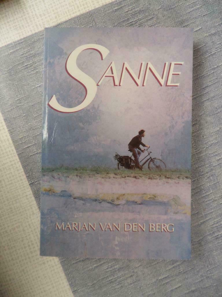 sanne ( marjan van den berg ), Boeken, Ophalen of Verzenden, Zo goed als nieuw