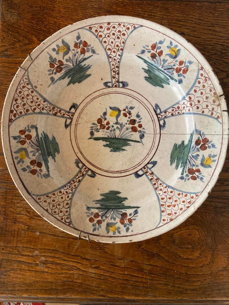 Poterie polychrome de Delft du XVIIIe siècle, Enlèvement ou Envoi