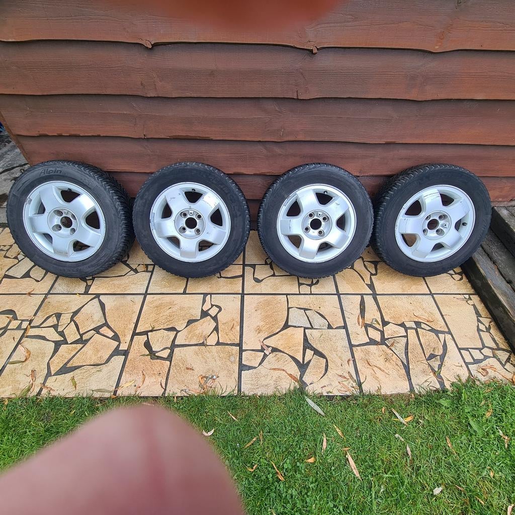 Michelin Opel corsa winterbanden, Auto-onderdelen, Banden en Velgen, Ophalen, Zomerbanden, Band(en)