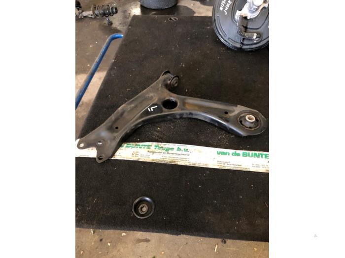 Bras de suspension avant gauche d'un Volkswagen UP, Enlèvement ou Envoi, 3 mois de garantie, Utilisé, Volkswagen