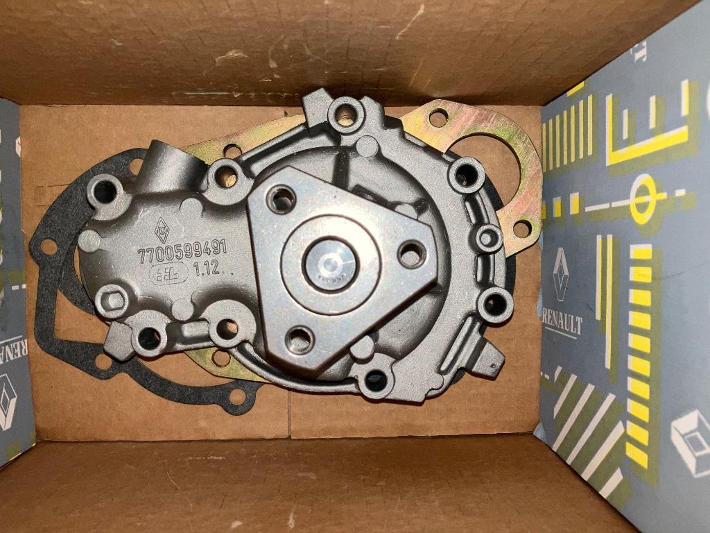 Pompe à eau Renault Safrane OEM 77 01466 788, Enlèvement ou Envoi, Neuf, Renault