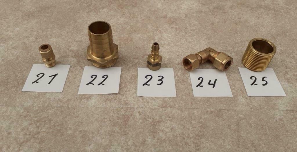 5 accessoires en laiton, Bricolage & Construction, Métaux, Enlèvement ou Envoi