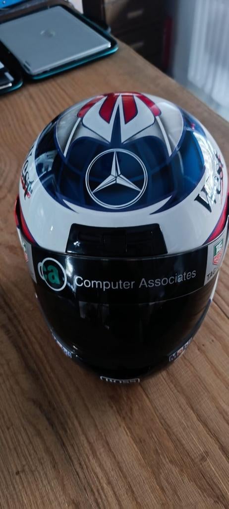 F1 replica helm Kimi Räikkönen., Enlèvement