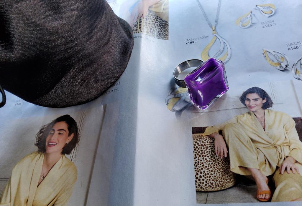 Belle bague violette Pylones new square OS, Bijoux, Sacs & Beauté, Bagues, Envoi, Neuf, Violet, Fer ou Acier