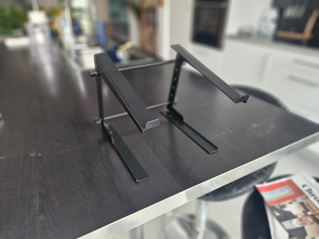 LAPTOP STANDAARD, Ophalen, Zo goed als nieuw, Innox, In hoogte verstelbaar
