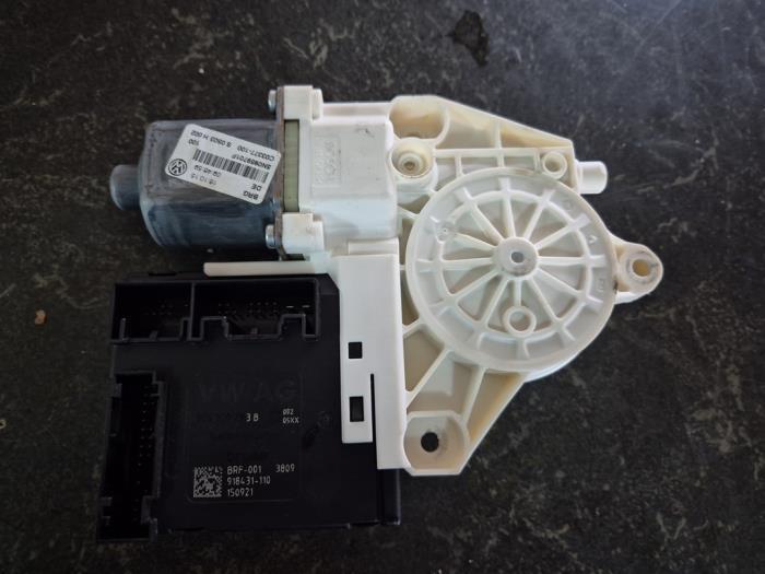 Moteur de vitre portière d'un Volkswagen Tiguan, Enlèvement ou Envoi, 3 mois de garantie, Utilisé, Volkswagen