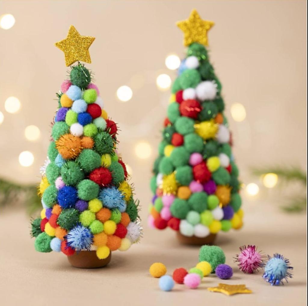 Mini Hobbyset Decoratie Kleurrijke Pompon-Kerstboom DIY 2 st, Hobby en Vrije tijd, Overige Hobby en Vrije tijd, Nieuw, Verzenden