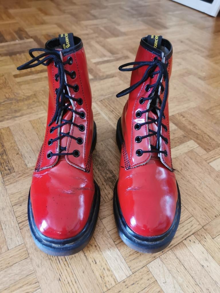 Boots Dr Martens, Enlèvement ou Envoi, Porté, Rouge