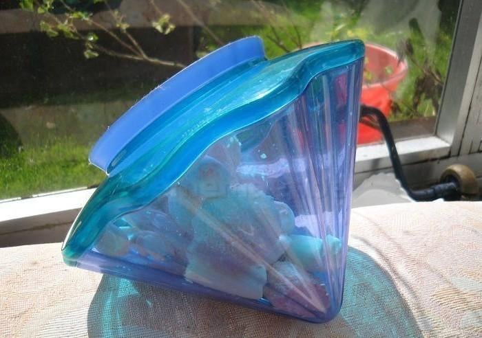 Tupperware : Boîte à bonbons originale, Maison & Meubles, Cuisine| Tupperware, Enlèvement ou Envoi, Neuf, Bleu, Boîte