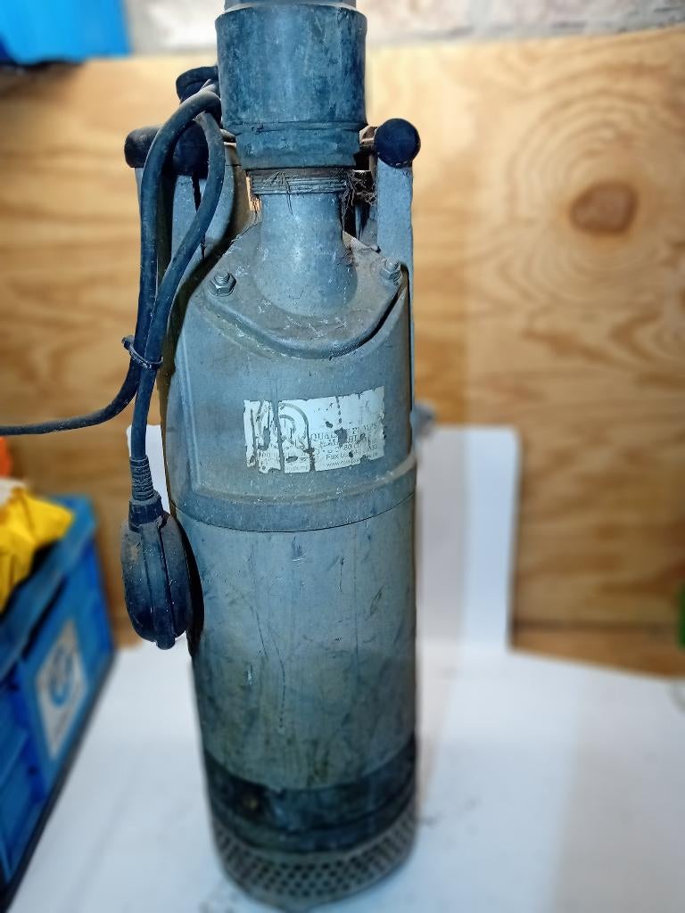 Vuilwaterpomp verhuur – dompelpomp groot debiet !!!, Ophalen, Zo goed als nieuw, Elektrisch, Dompelpomp