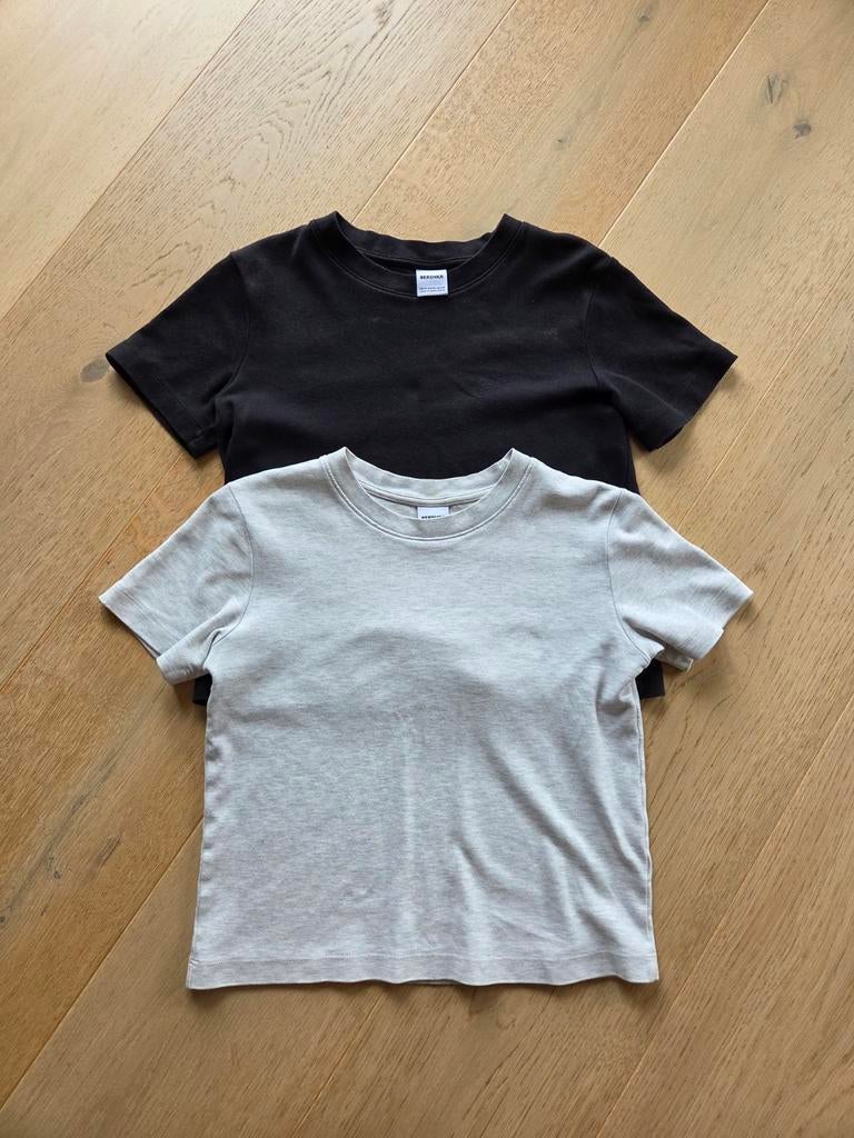Basic t-shirts Bershka - maat XS - maat 164, Kinderen en Baby's, Meisje, Ophalen of Verzenden, Zo goed als nieuw, Bershka