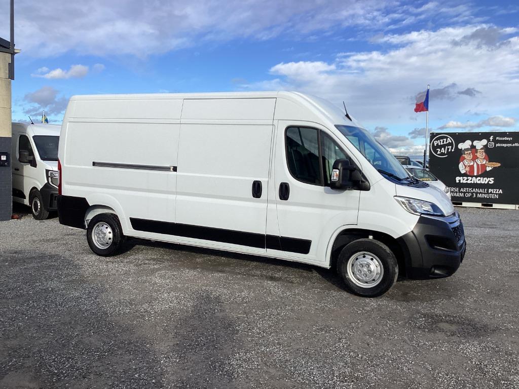 citroen jumper l3h2 140pk 2022 200km 21950e ex, Auto's, Bestelwagens en Lichte vracht, Voorwielaandrijving, Stof, 4 cilinders