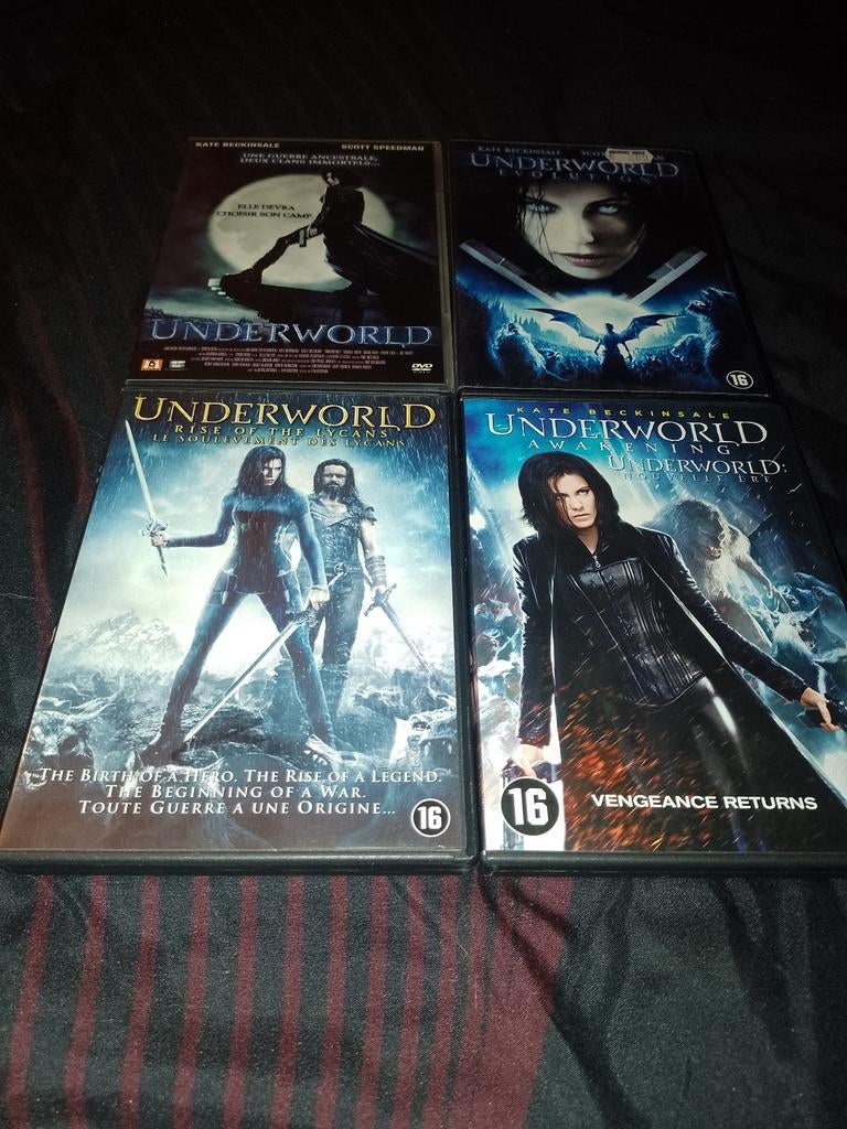 A vendre en DVD les 4 premier volet Underworld, CD & DVD, DVD | Science-Fiction & Fantasy, Comme neuf, Science-Fiction, À partir de 16 ans