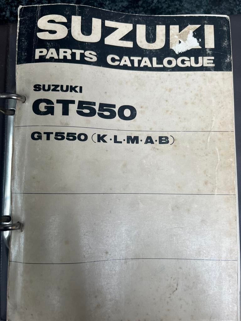 Suzuki Gt 550 parts catalogus ( org. Suzuki ), Motoren, Ophalen, Suzuki