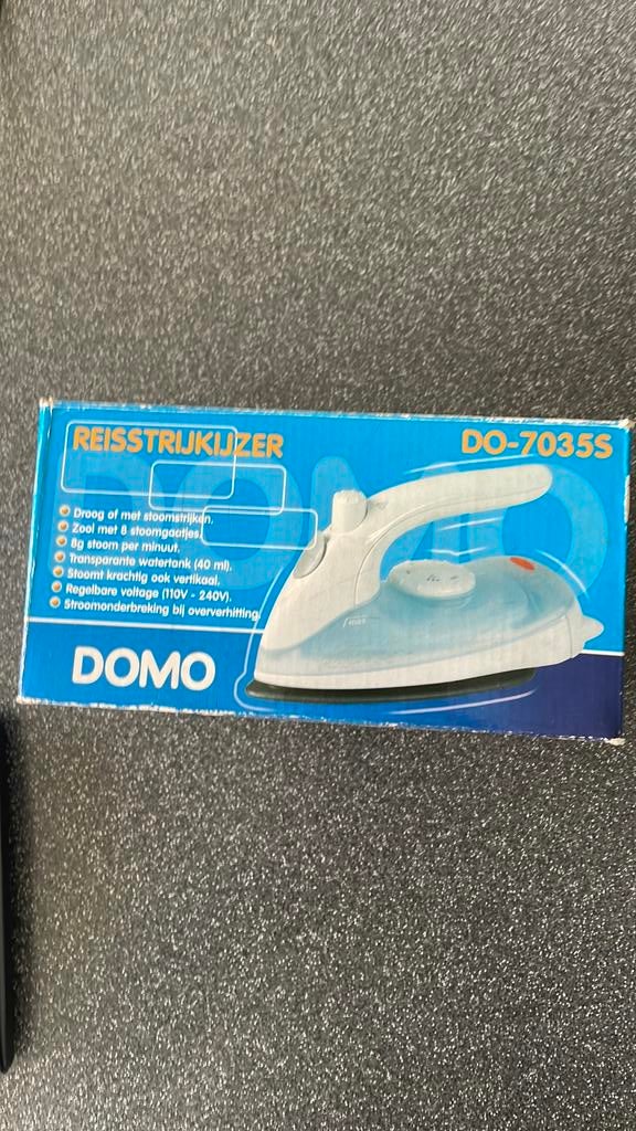 Domo DO7035S reisstrijkijzer met stoom, Elektronische apparatuur, Strijkijzers en Strijkplanken, Zo goed als nieuw, Ophalen