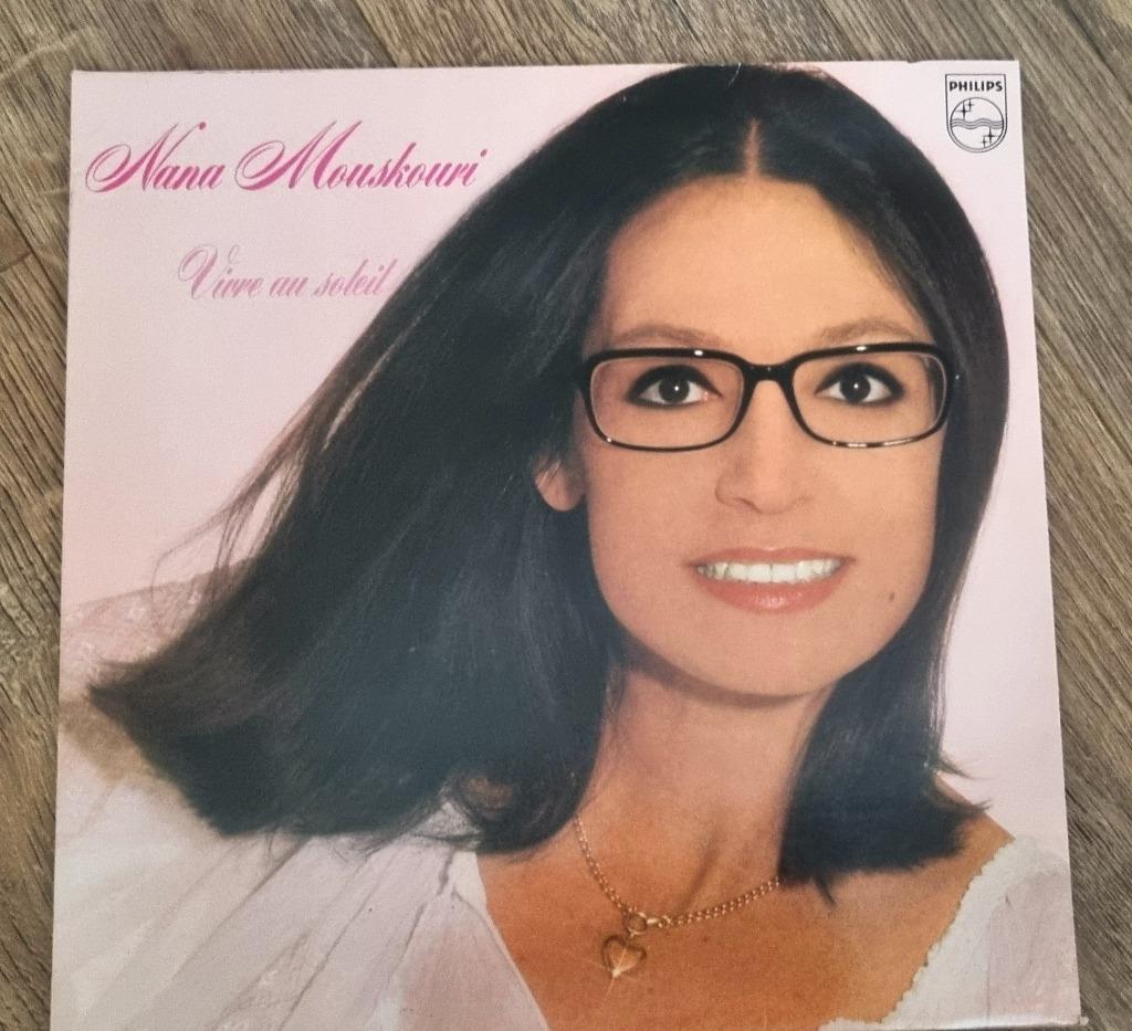 Excellent état vinyl 33 t Vivre au soleil Nana Mouskouri, Enlèvement ou Envoi