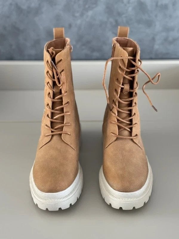 Camel botjes, stoere laarsjes, beige laarsjes, veterlaarzen, Kinderen en Baby's, Ophalen, Nieuw, Schoenen