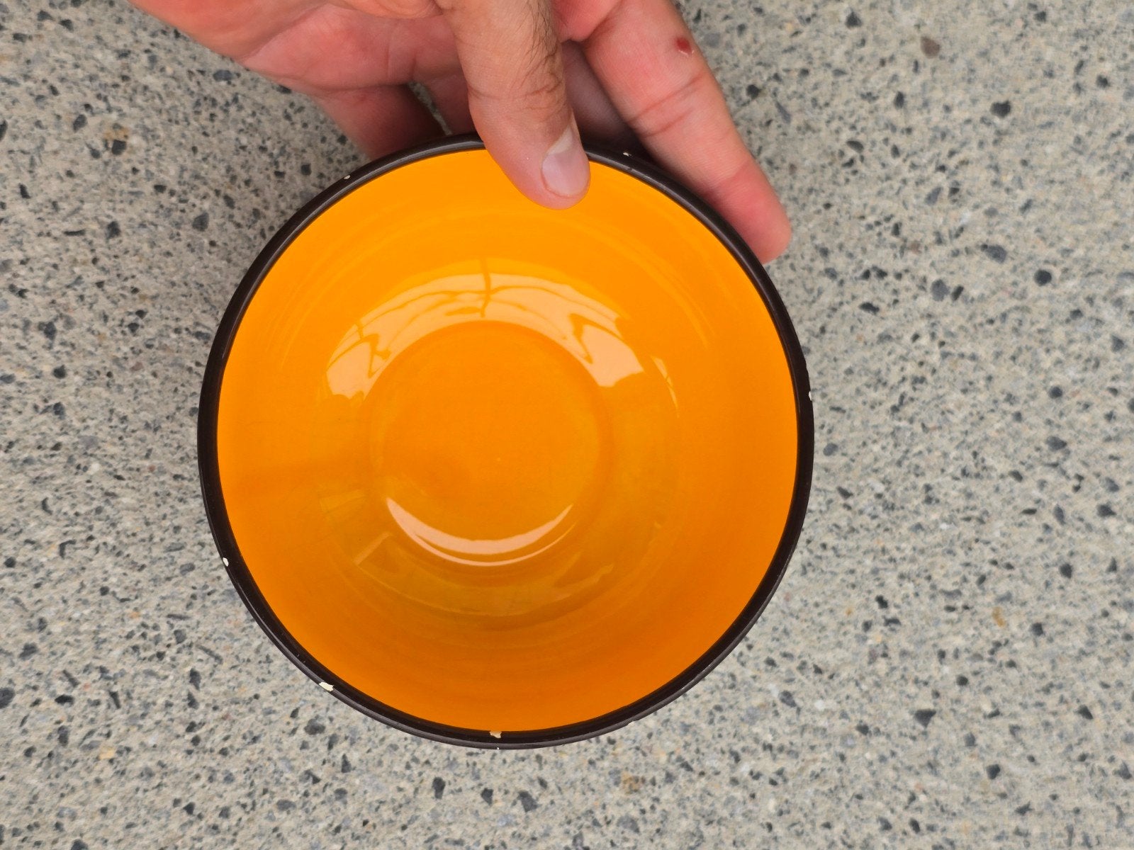 Retro “Candy Bear” Ceramic Bowl – Orange & Brown, Ophalen of Verzenden