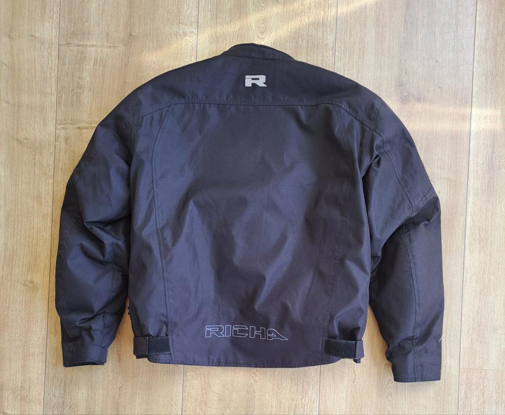 VESTE MOTO RICHA HOMME 4XL BON ÉTAT, Motos, Enlèvement