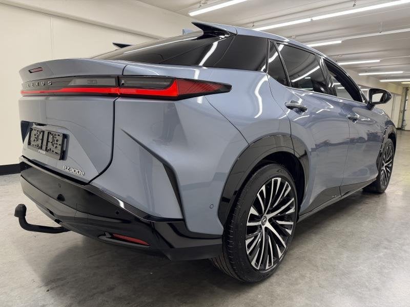 Lexus RZ Privilege Line, Autos, Achat, Euro 6, 5 portes, Automatique