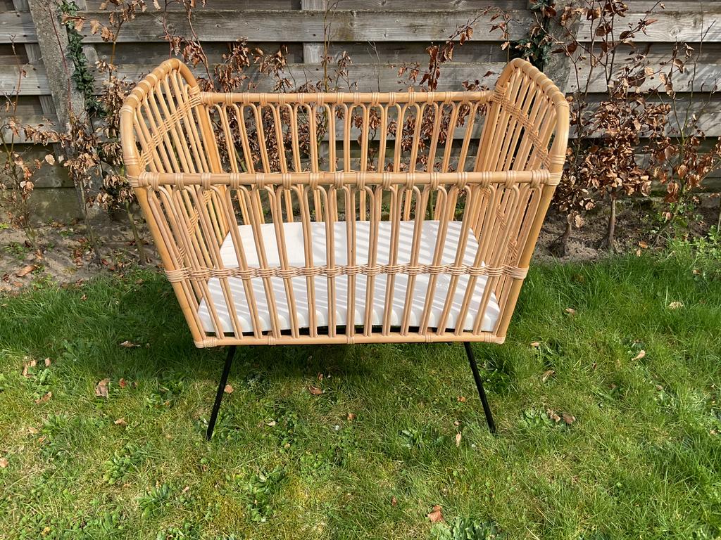 Baby wieg rotan, Kinderen en Baby's, Ophalen, Zo goed als nieuw, Wieg