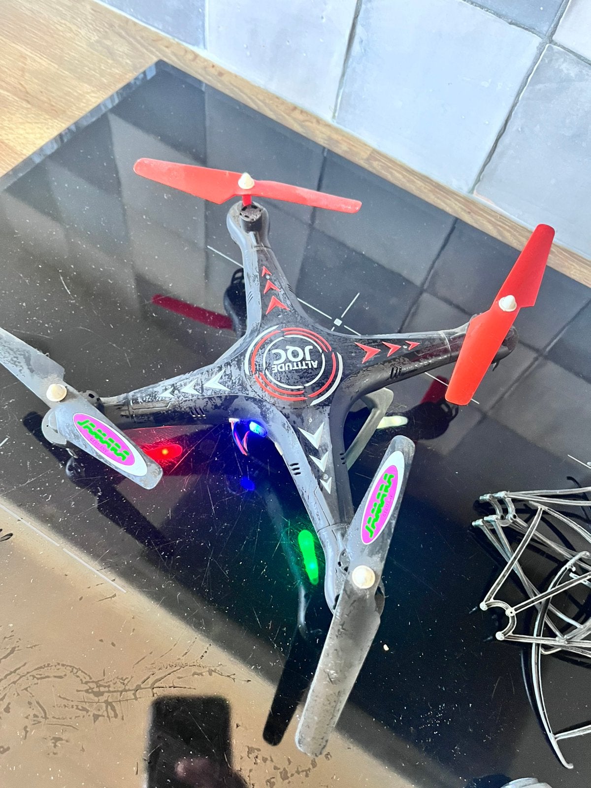Drone JQC altitude ( voor onderdelen), Hobby en Vrije tijd, Modelbouw | Radiografisch | Helikopters en Quadcopters, Ophalen, Zo goed als nieuw