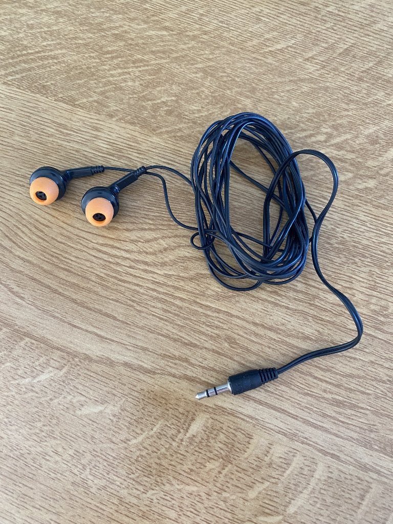 Oortjes Gratis, Ophalen of Verzenden, Zo goed als nieuw, Zwart, In oorschelp (earbud)