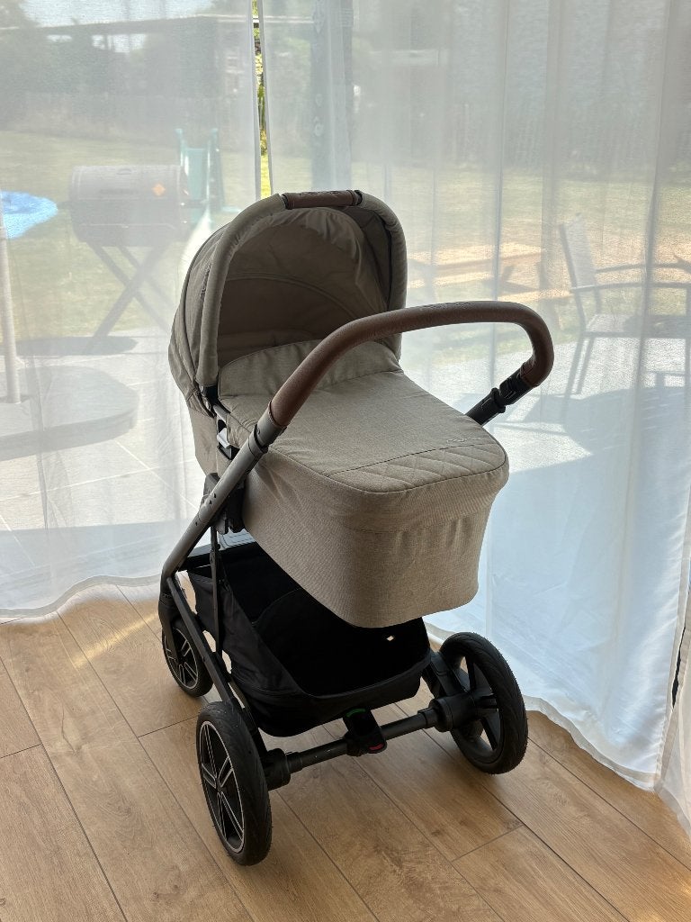 Nuna mixx next, Enfants & Bébés, Poussettes & Combinaisons, Comme neuf, Poussette, Autres marques, Avec nacelle, Tige de poussée réglable