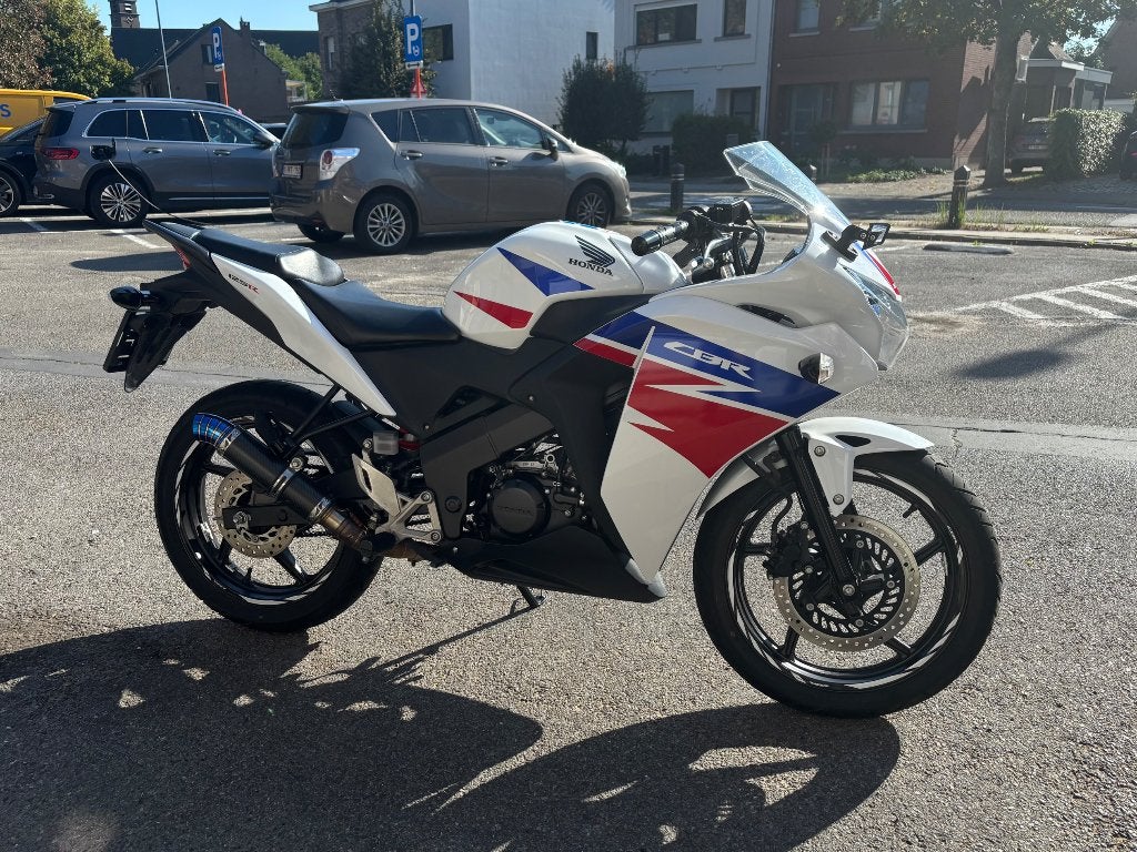 Honda cbr125r - 2014 - 6900 km️ - super conditie, Motos, Occasion, Permis Moto A1 minimum, Éclairage LED, 1 cylindre