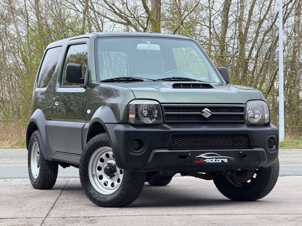 Suzuki Jimny 1.3i • 4X4 • TRES PROPRE • GARANTIE 1AN, Auto's, Suzuki, 4 zetels, Gebruikt, Handgeschakeld, Vierwielaandrijving