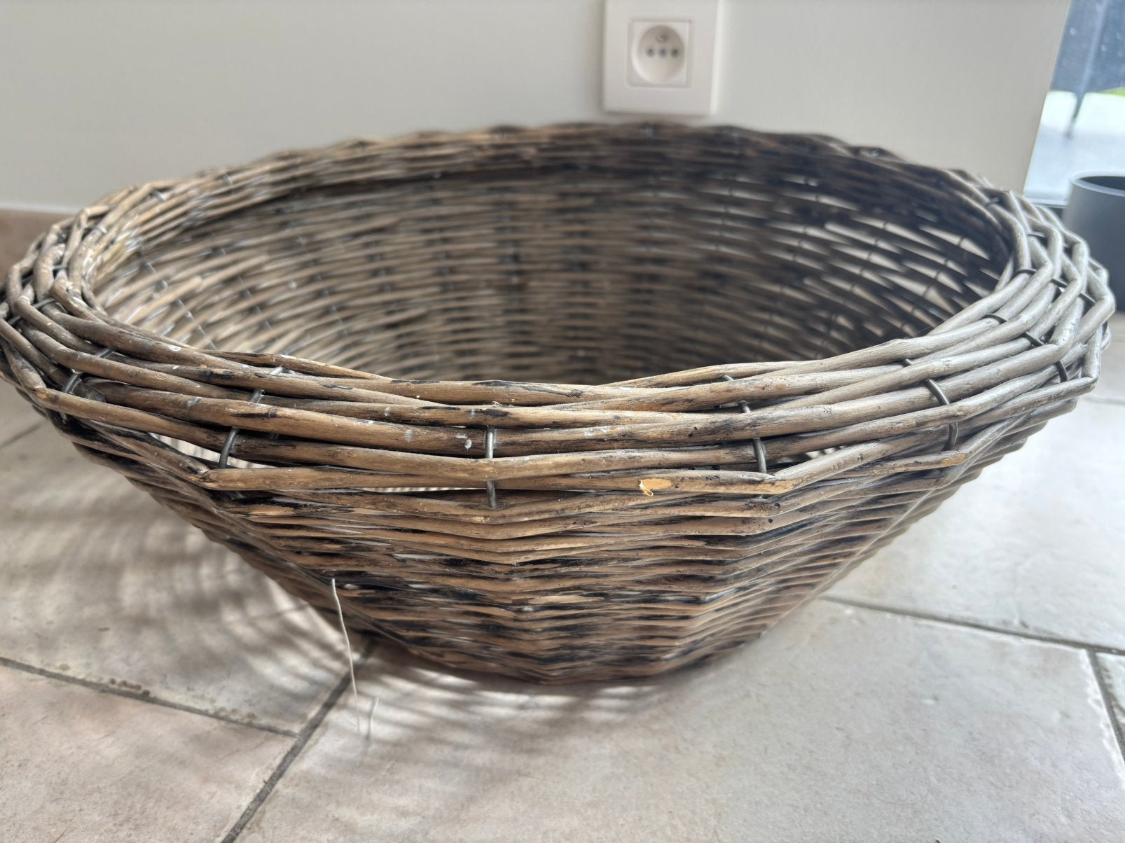 Rieten mand groot, Huis en Inrichting, Ophalen, Zo goed als nieuw, Mand