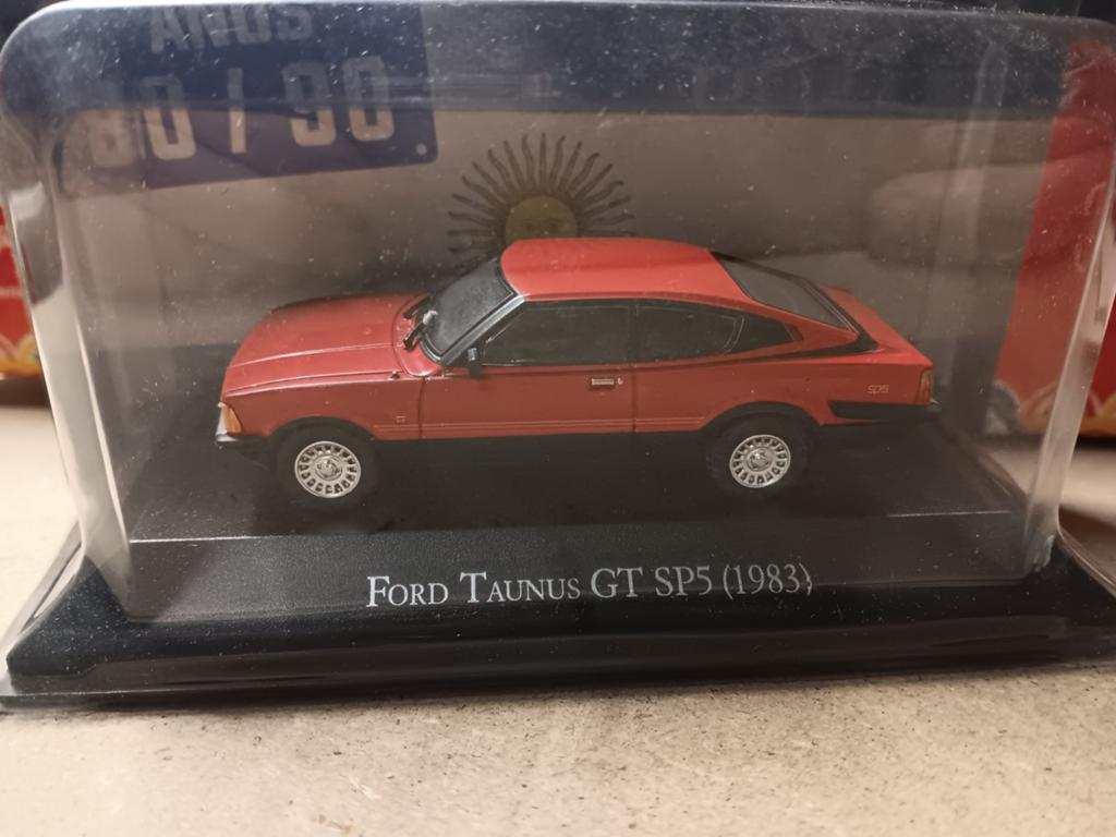 Ford taunus coupé miniature de collections 1/43, Enlèvement ou Envoi