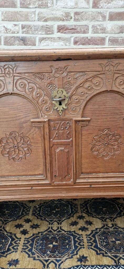 Antieke eiken dekenkist 1769, Antiek en Kunst, Ophalen of Verzenden