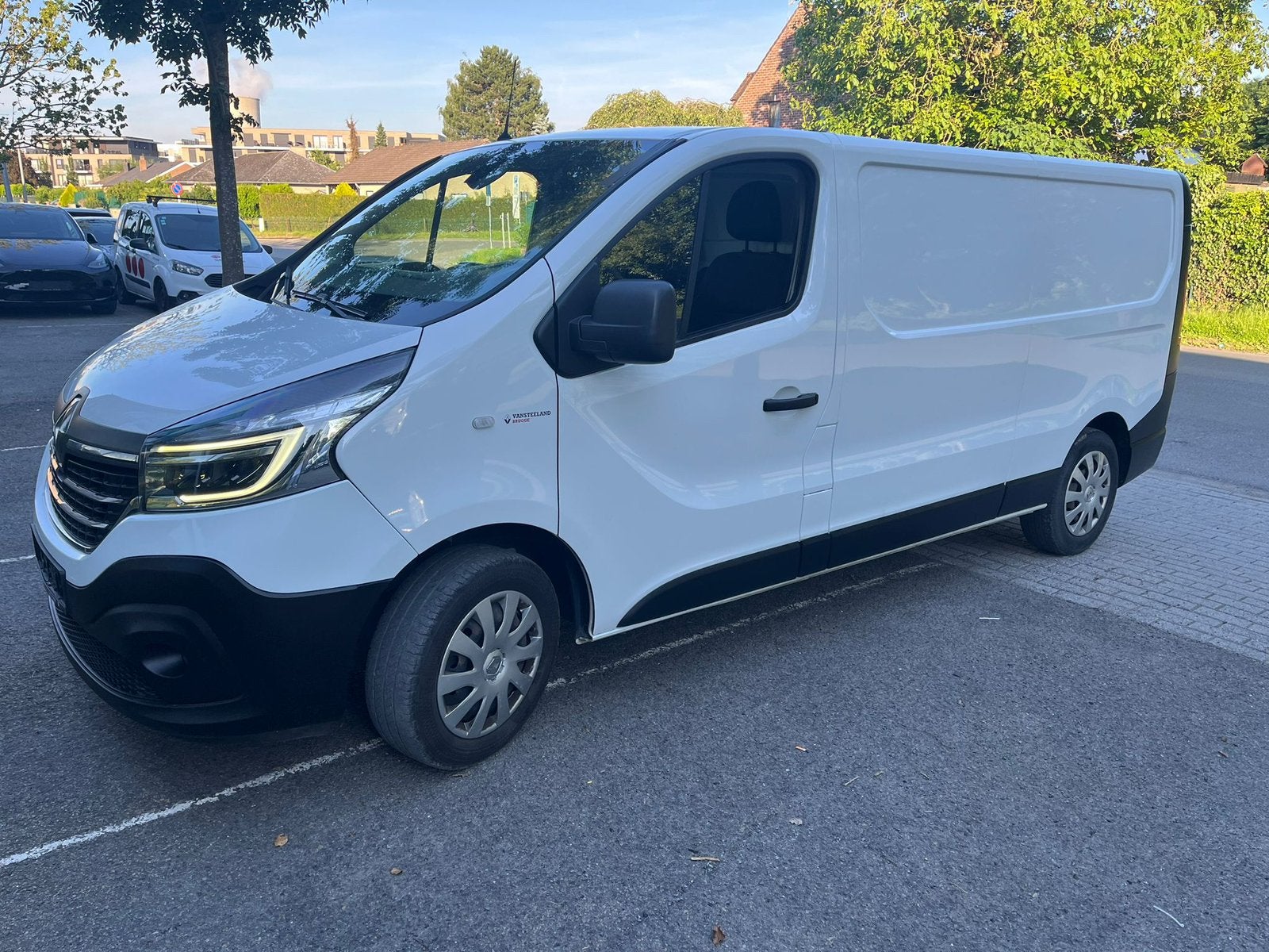 Renault trafic  2 L /  diesel euro 6 b / 2020, Autos, Achat, Euro 6, Entreprise, Renault