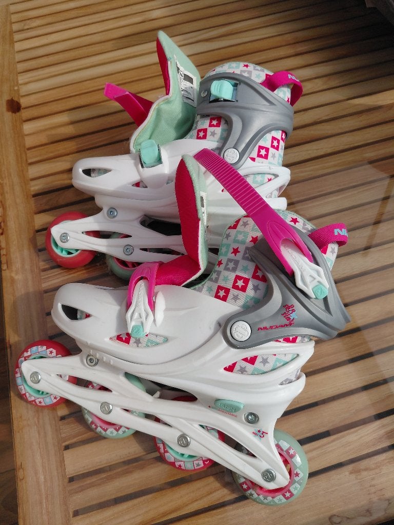 Inlineskates, Sport en Fitness, Skeelers, Verstelbaar, Kinderen, Zo goed als nieuw, Inline skates 4 wielen
