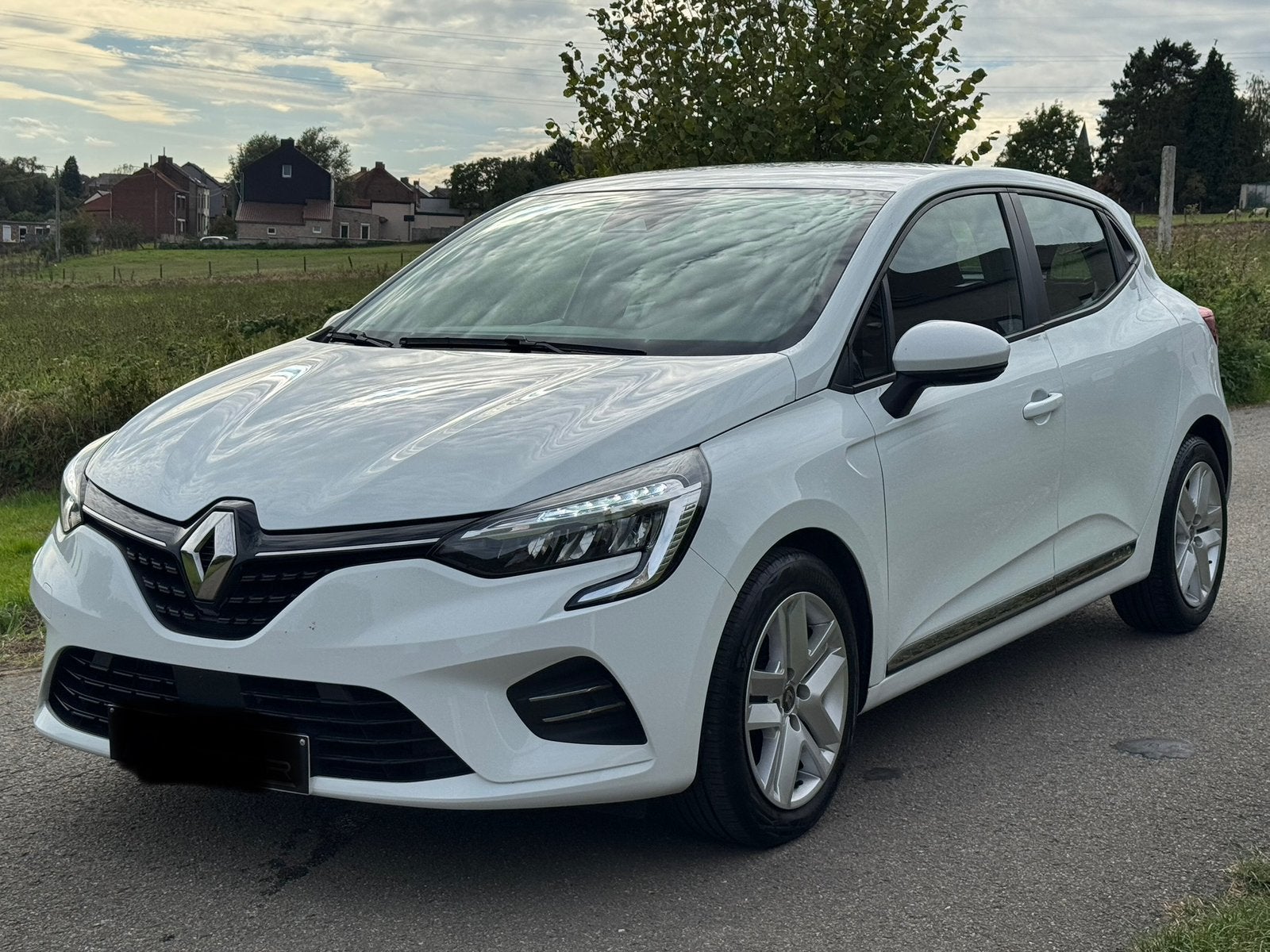 Renault Clio 1.0TCe Car play Faible Km Full Historique Ctok, Autos, Essai à domicile, Achat, Euro 6, Entreprise
