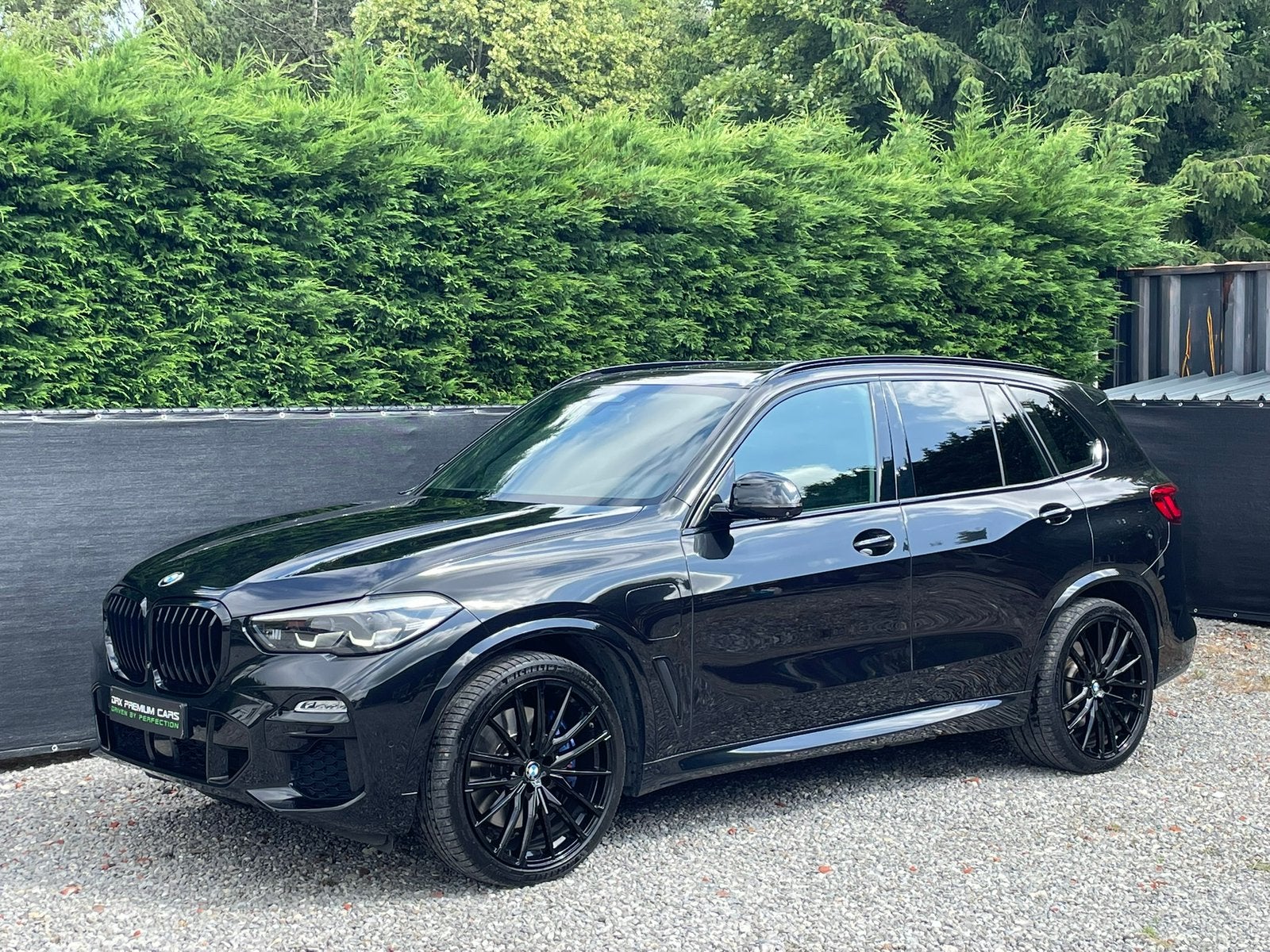BMW X5 45e M-pack MEGA FULL-sky lounge-pano-massage-trekh-HK, Auto's, Dealer onderhouden, Zwart, Leder, 5 zetels