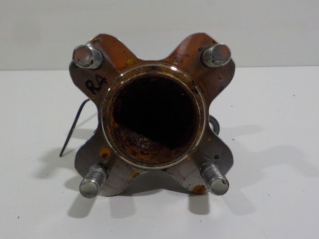 Wielnaaf rechts achter Suzuki Swift, Onderdelen@venauto.nl, Van der Ven Autorecycling B.V., Ettenseweg 76, 4706 PB Roosendaal, The Netherlands