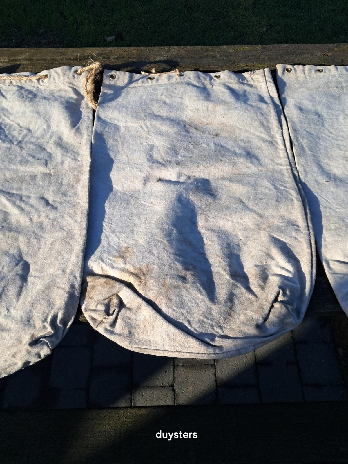Sac à main blanc de l'armée britannique de la Seconde Guerre, Enlèvement ou Envoi