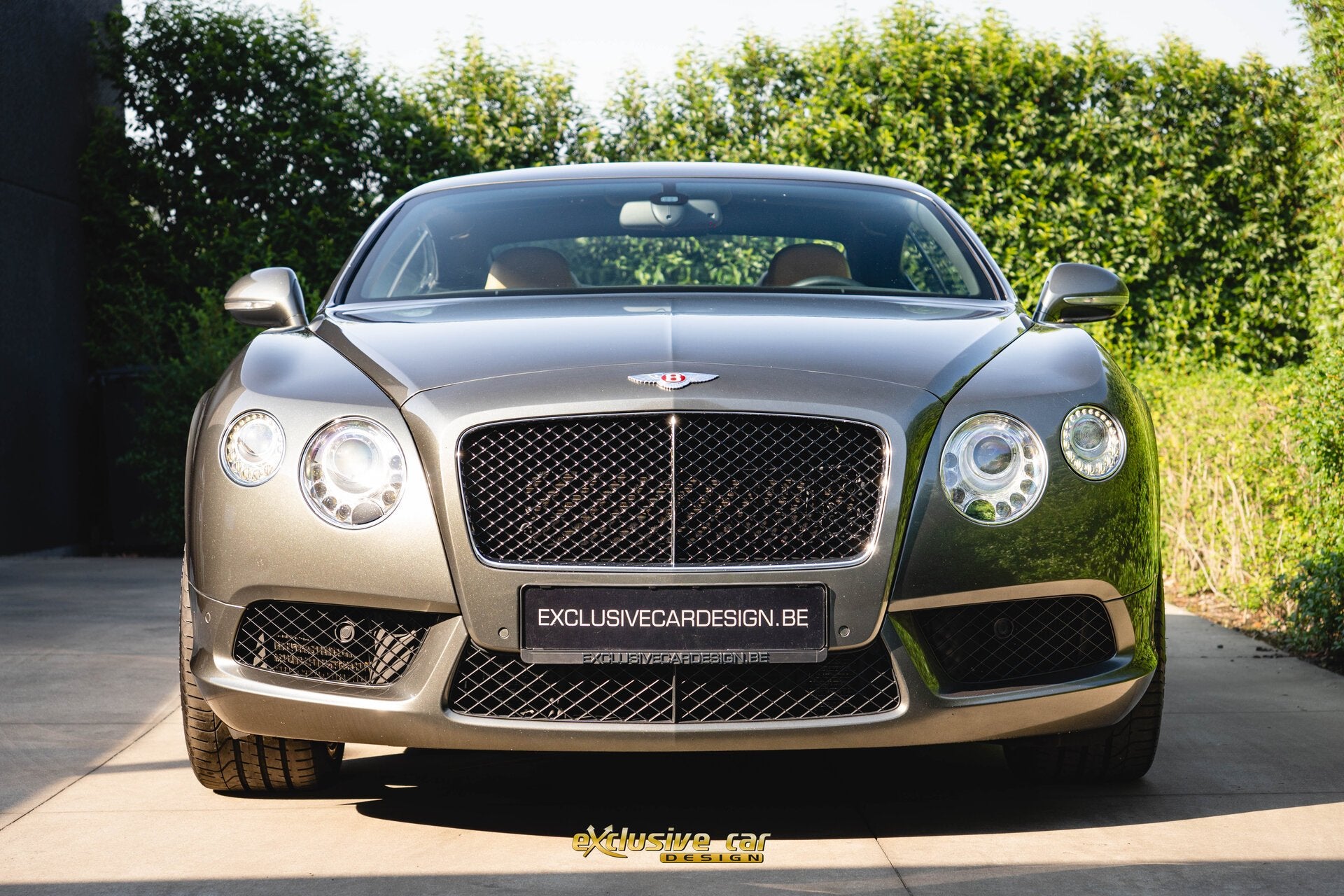 Bentley Continental GT V8, Auto's, 375 kW, Bedrijf, https://public.car-pass.be/vhr/db6b8864-cf29-4d39-b408-40522d92daf1, 3993 cc