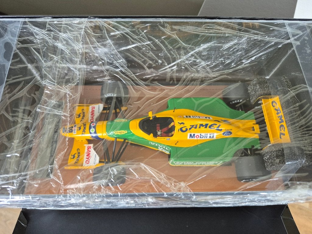 Tecnomodel Michael Schumacher 1/18, Hobby en Vrije tijd, Modelauto's | 1:18, Ophalen of Verzenden, Zo goed als nieuw, Auto