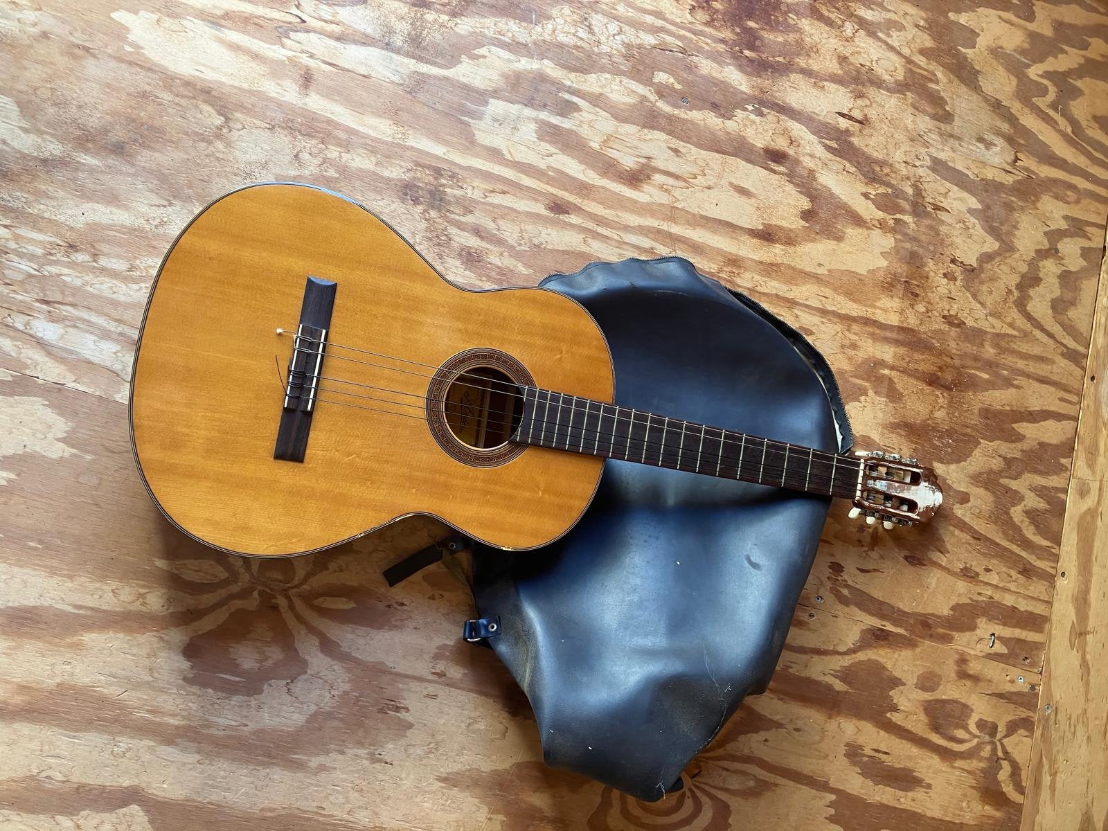 Klassieke akoestische gitaar (vintage), Muziek en Instrumenten, Ophalen, Zo goed als nieuw