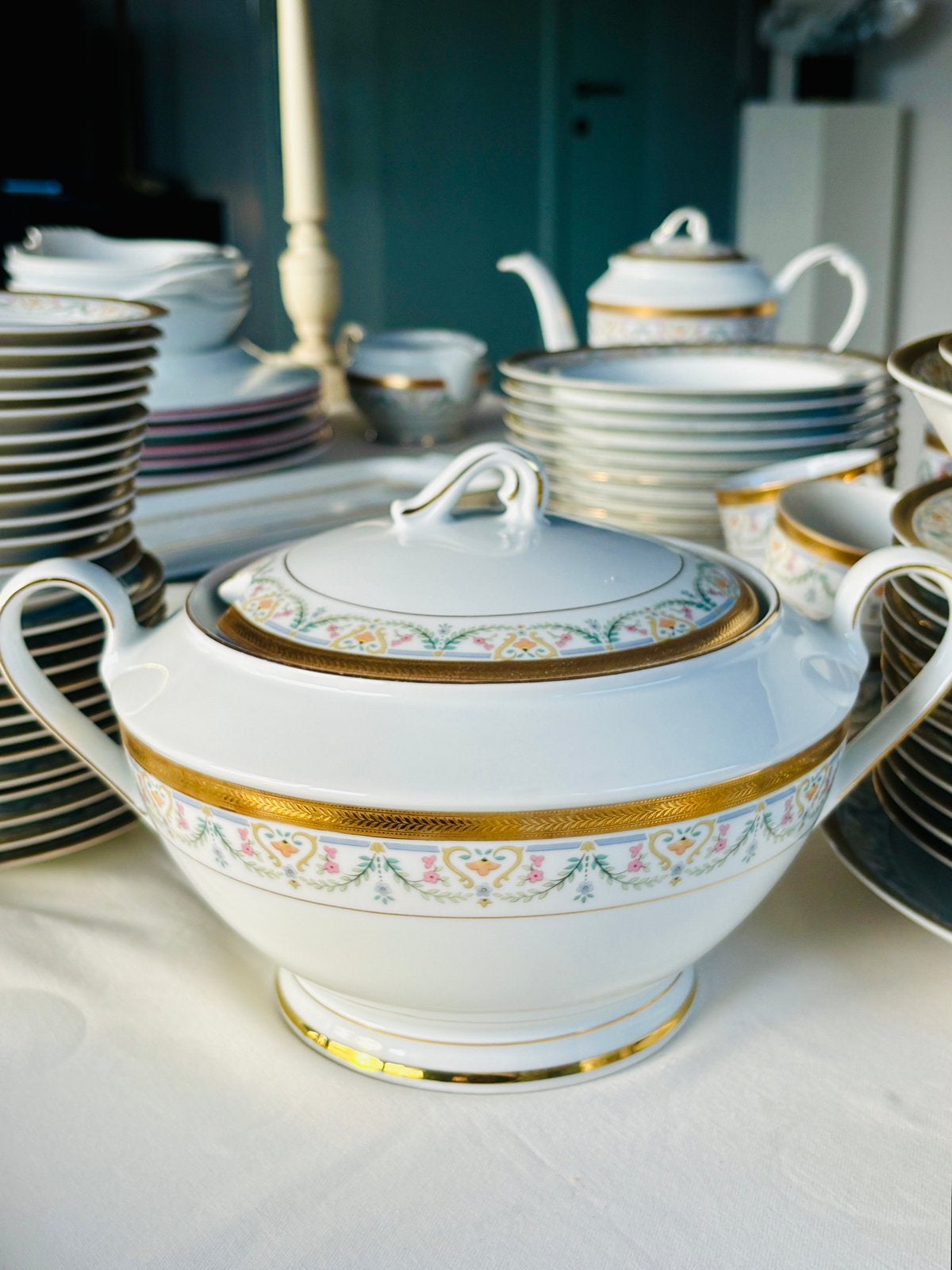 Bavaria vintage porseleinen servies - 12 personen, 71 stuks, Ophalen, Kan, Vintage, Zo goed als nieuw