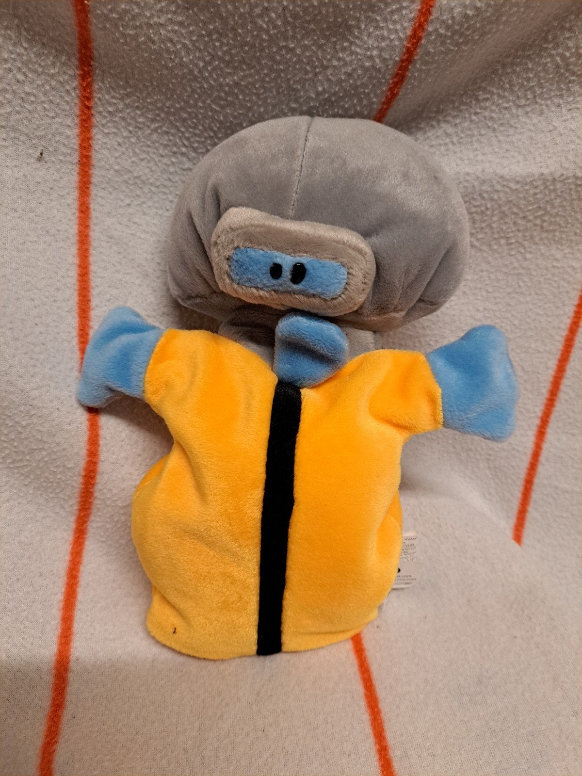 Handpop nieuw ruimtefiguur, Enlèvement