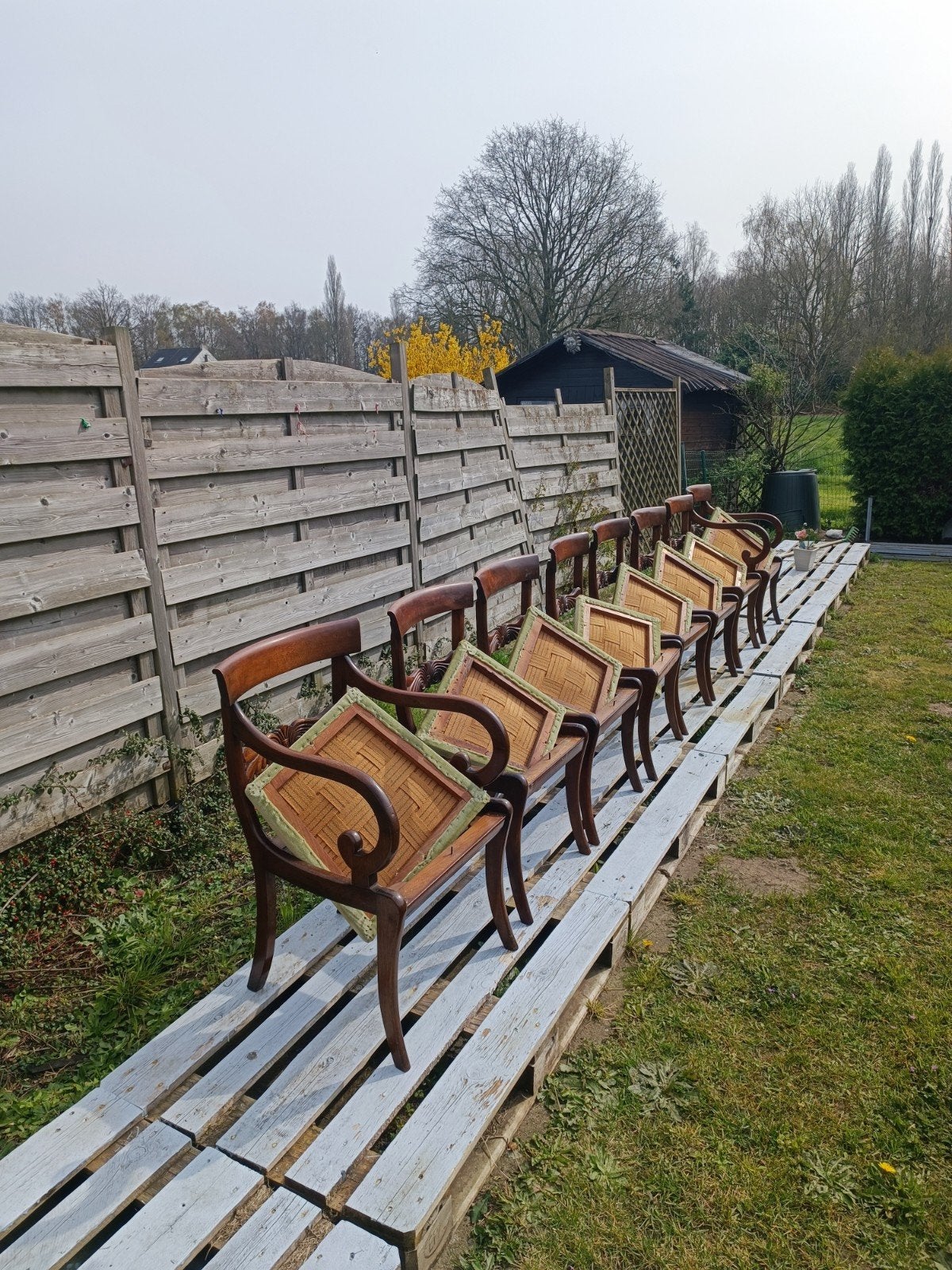 Lot de 8 chaises anciennes - Cause déménagement, Enlèvement