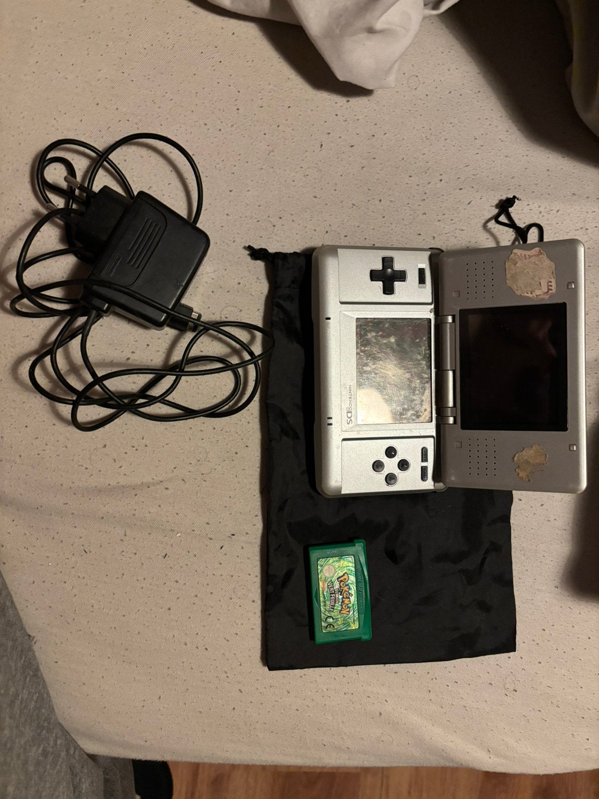 lot Nintendo + pokemon vert feuille, Consoles de jeu & Jeux vidéo, Enlèvement, Comme neuf, Vert