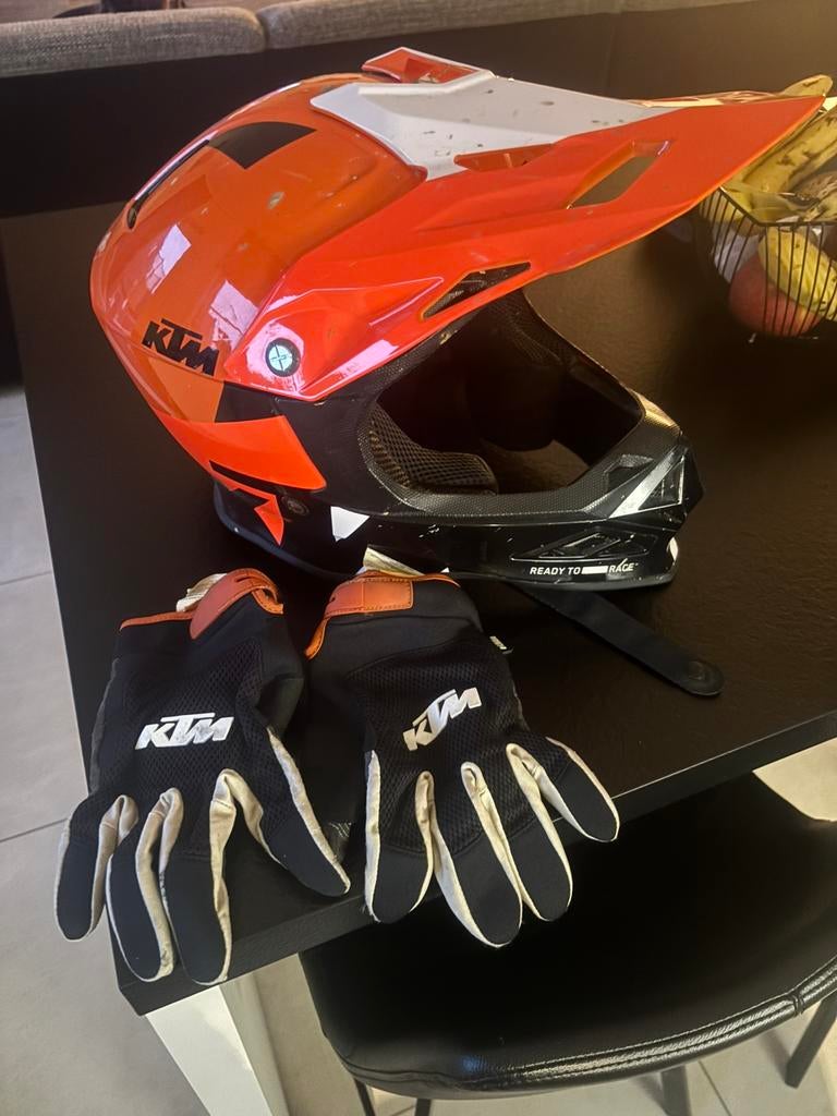 Ktm helm 2x gedragen maar, handschoenen, Motoren, Kleding | Motorhelmen, Ophalen, Tweedehands, Offroadhelm, Dames