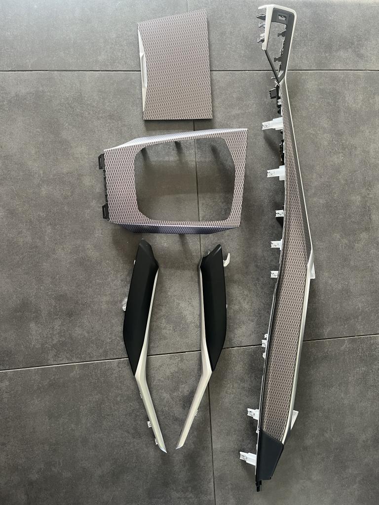 Interieurlijsten set voor uw BMW G serie G20-G21 G22 G23 LCI, Auto-onderdelen, Interieur en Bekleding, Nieuw, BMW, BMW, Info@bmw-group.nl
